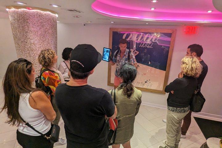 アワード受賞のアールデコ＆ネオンライトウォーキングツアー（マイアミビーチ）
