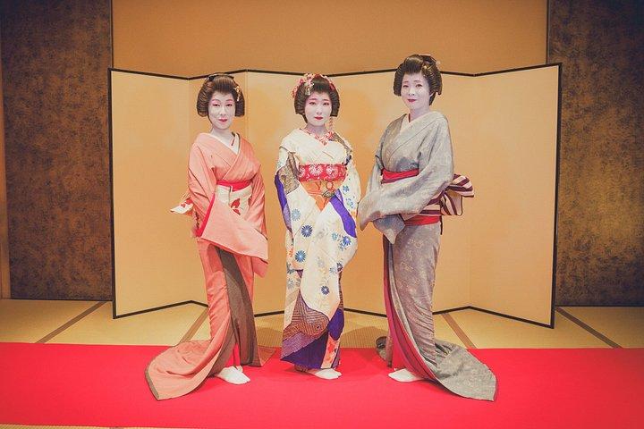 Tokio : 3 - Geishashow met Shamisen, Game & Matcha in Asakusa