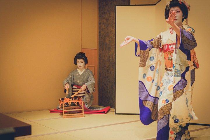 Tokio : 3 - Geishashow met Shamisen, Game & Matcha in Asakusa