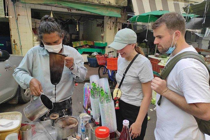 Private Excursion to Maeklong Railway &​ Amphawa Floating Markets