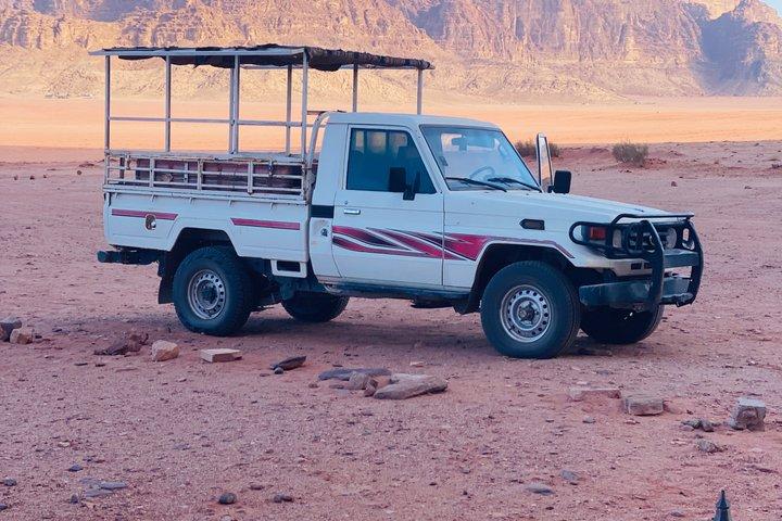 Excursion en Jeep combinée Jabel Umm Addamy Burdah Arch avec nuit