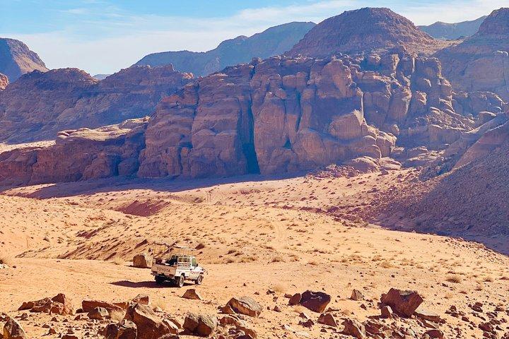 Excursion en Jeep combinée Jabel Umm Addamy Burdah Arch avec nuit
