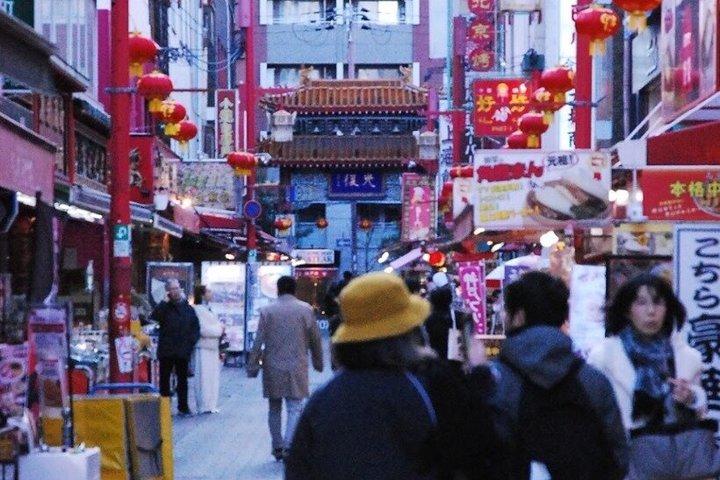 神戸食と文化散歩ハーバーフロント中華街と神社