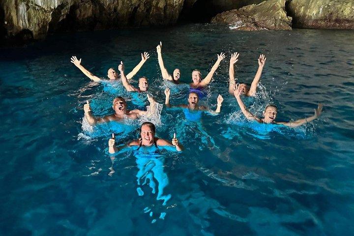 Blue Cave Group Tour i Montenegro