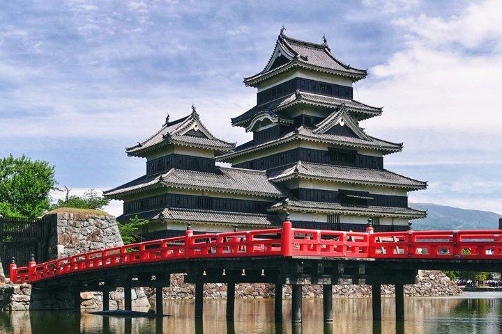 Visita cultural imersiva ao Castelo de Matsumoto e ao Azumino Craft