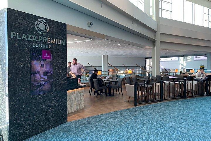バンクーバー国際空港YVR VIPラウンジへのアクセス