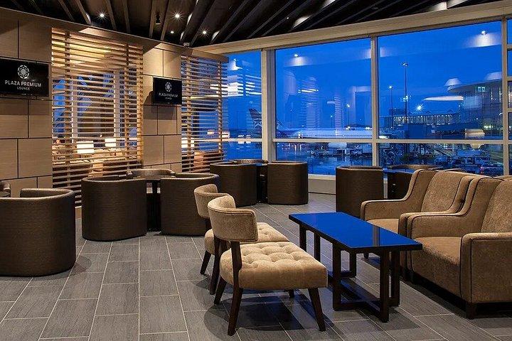 バンクーバー国際空港YVR VIPラウンジへのアクセス