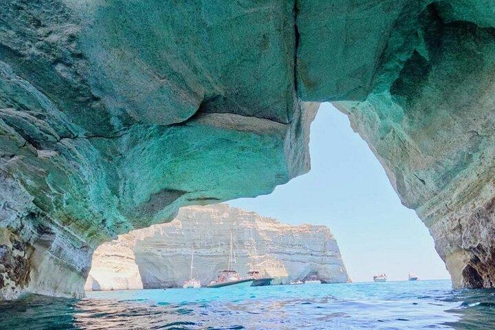Milos Kleftiko Daily Cruise