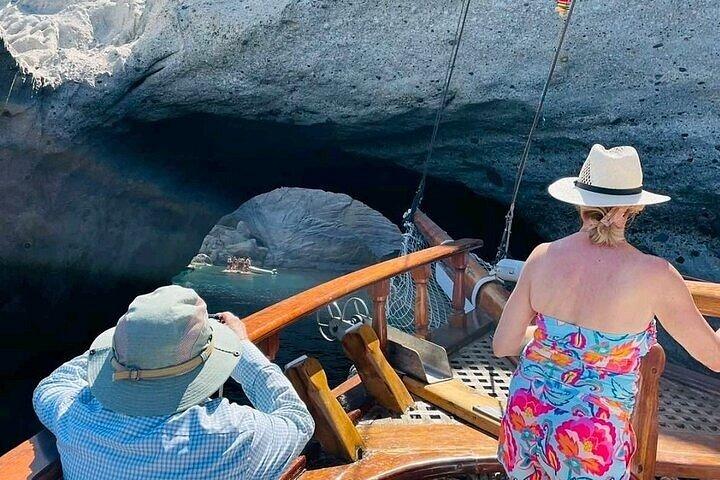 Milos Kleftiko Daily Cruise
