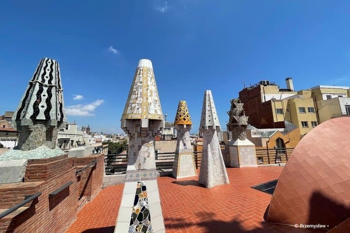 Palau Guell Ticket and Digital City Tour