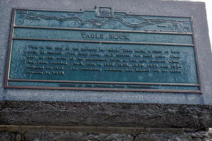 Niagara Falls Canada: A Self Guided Audio Tour