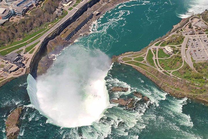 Niagara Falls Canada: A Self Guided Audio Tour