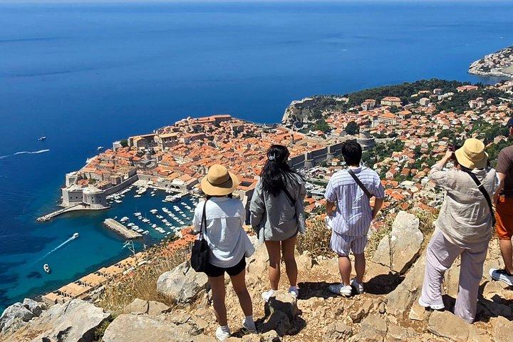 トレビニェ、ペラスト、コトルの3カ国日帰り旅行