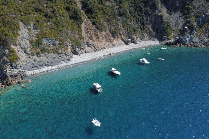 Cinque Terre Sunset Boat Tour with Dinner, Drinks & Swimming Stop