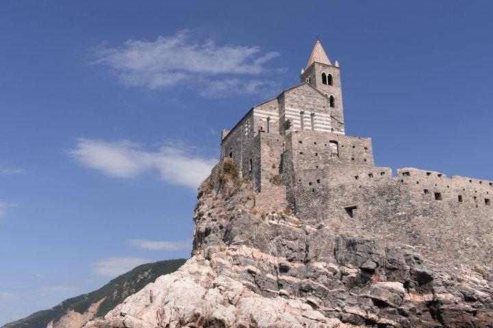 Cinque Terre Sunset Boat Tour with Dinner, Drinks & Swimming Stop