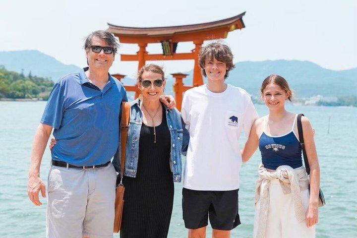 Hiroshima & Miyajima Walking Tour With Local Guide(Group)