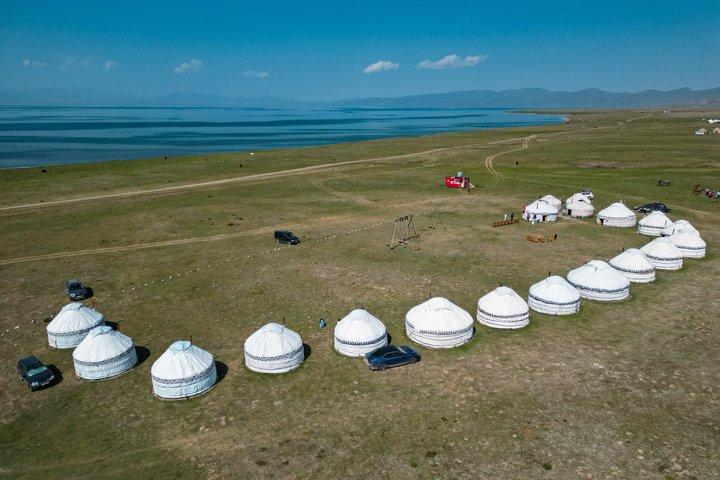 Quirguistão, Song Kul Lake como Nomad Horseback Riding e Yurt Stay