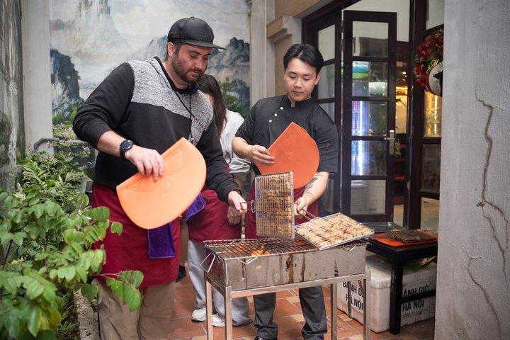 ハノイ市場見学＆ベトナム家庭料理教室（送迎付き）