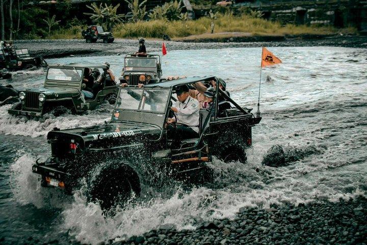 Indonesia : Jeep Merapi Lava Tour di MGM 2 Adventure