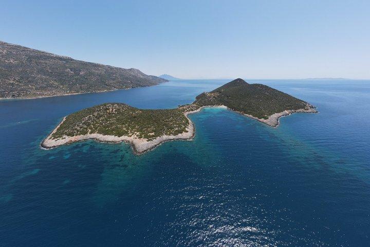 Unspoiled Samiopoula from Votsalakia