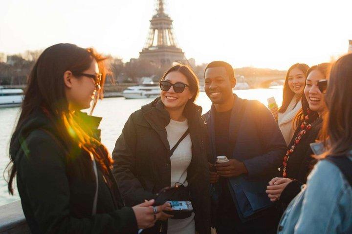 Hunted Walking Tour ao longo do rio Sena em Paris