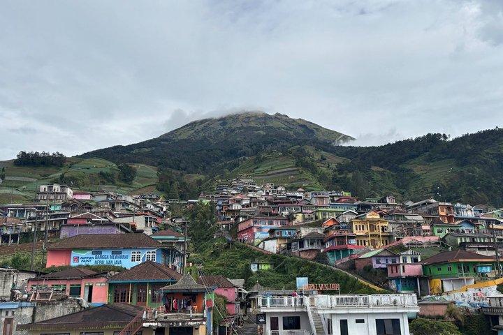Tour de un día a Nepal Van Java y Templo Selogriyo desde Yogyakarta