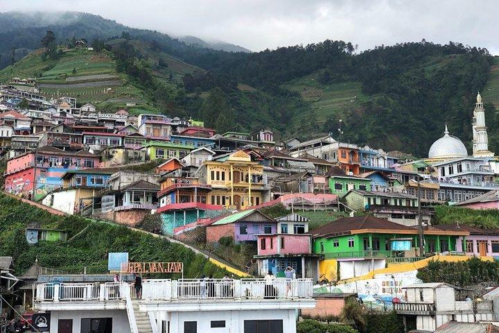Tour de un día a Nepal Van Java y Templo Selogriyo desde Yogyakarta