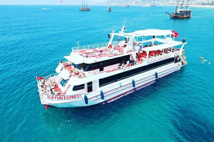 Marmaris Scenic Boat Trip with Lunch and Famous Sea Caves