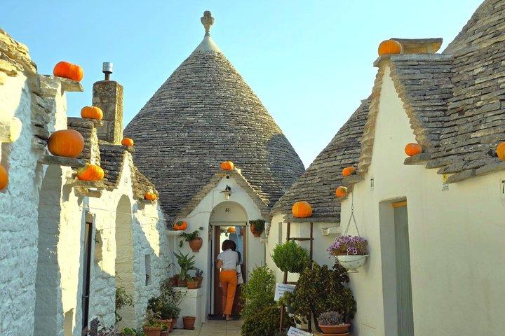 Tur: Alberobello, Ostuni, Locorotondo: Lokal guide og frokost