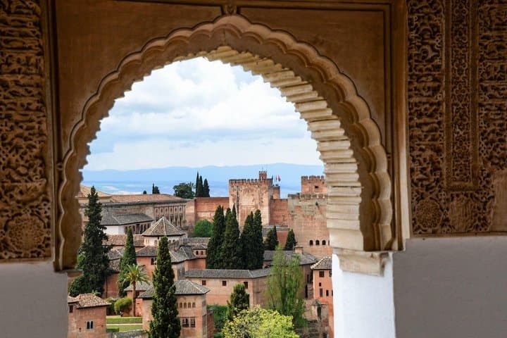 Alhambra and Generalife Entrance with Audio Guide