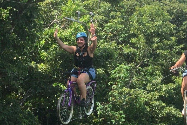 Canopy Adventure Zipline e tour in bicicletta a San Juan del Sur