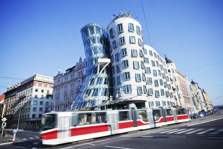 Prag utanför den slagna stigen Privat vandringstur