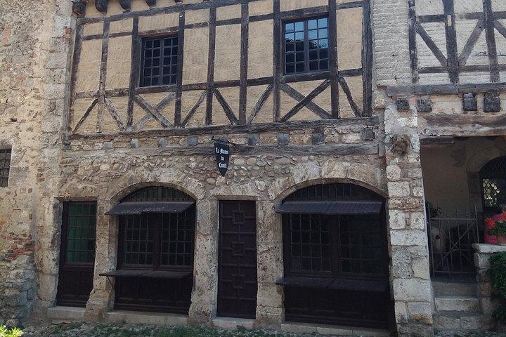Half Day Private Tour to the Medieval Town of Perouges