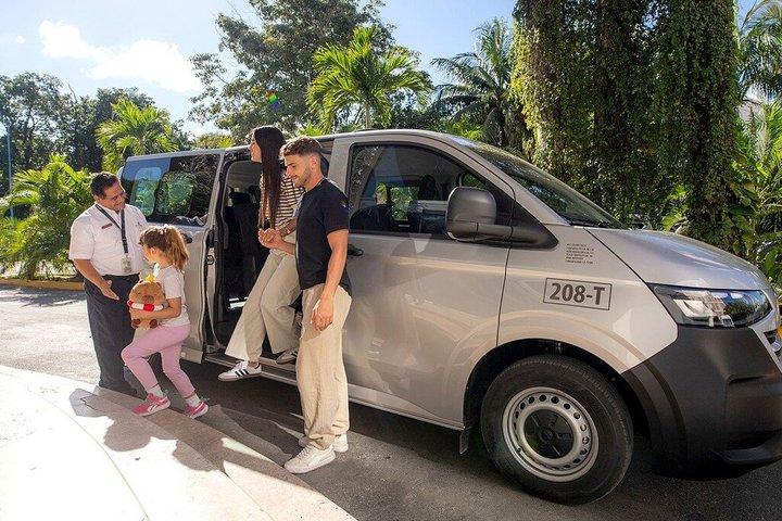 Transporte privado de ida e volta ao aeroporto de Cancún