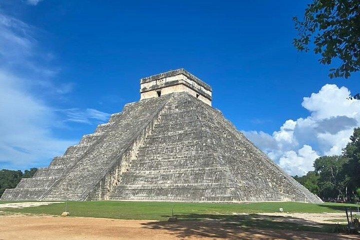 Chichen Itza Rush : Cenote Saamal, Buffet & Valladolid Tour