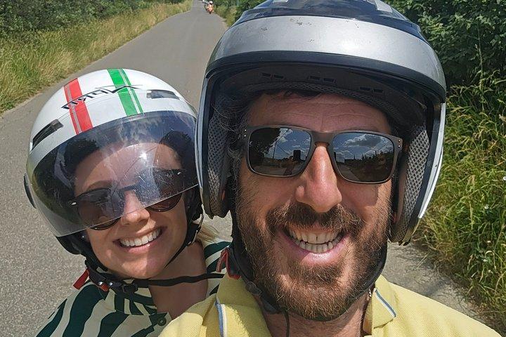 Small-Group Florence Vespa Passenger Ride with Wine Window