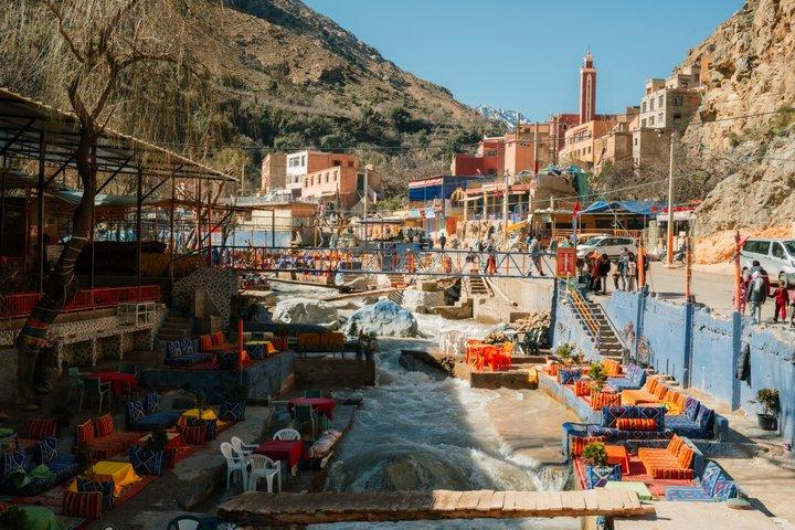 Marrakech: Ourika vandfald, Atlas bjerge, guide + frokost