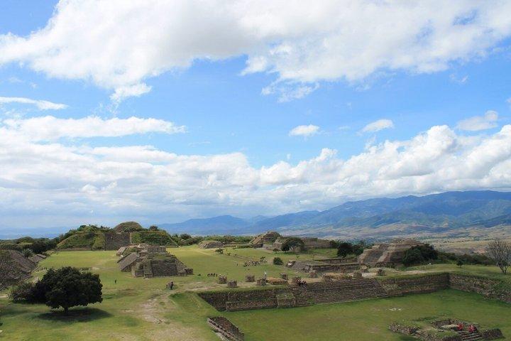 Tour in mountain bike dei sentieri del Monte Albán e dell'Atzompa | Piccolo gruppo