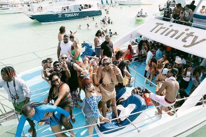 Punta cana Hip Hop Party Boat : Boissons illimitées & DJ *Seulement Adultes