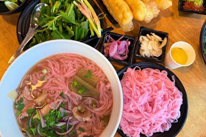 DA Lat Night Local Food & Sightseeing Tour mit dem Roller