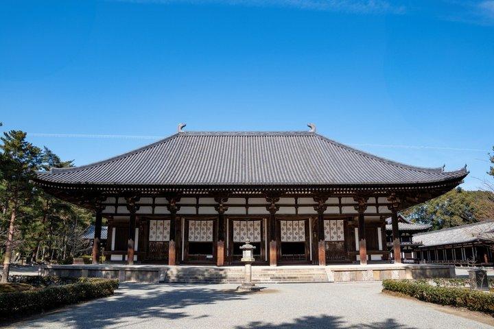 Nara: Yakushiji Tour – Toshodaiji or Sutra Copying Option