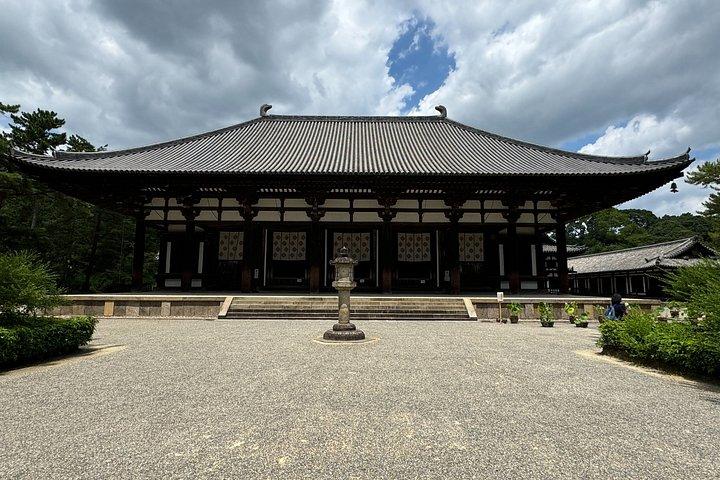 奈良：薬師寺ツアー－唐招提寺または写経オプション