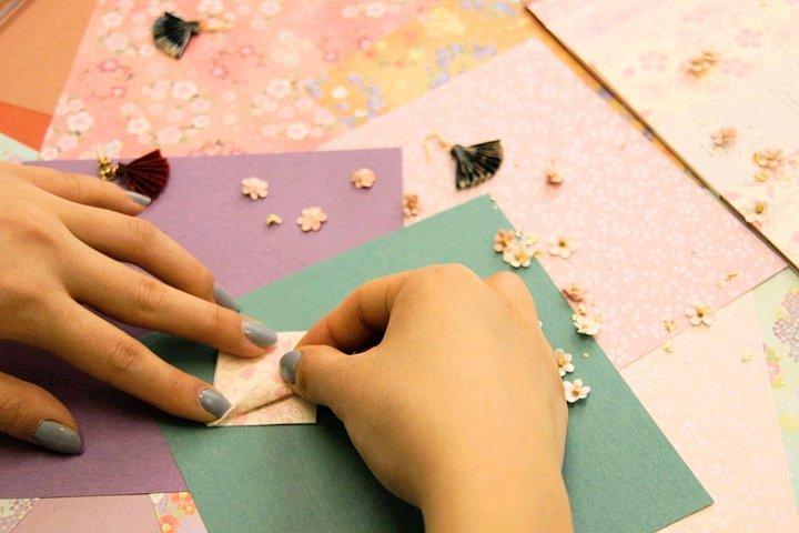 東京：新宿で手作り折り紙ジュエリーを作ろう