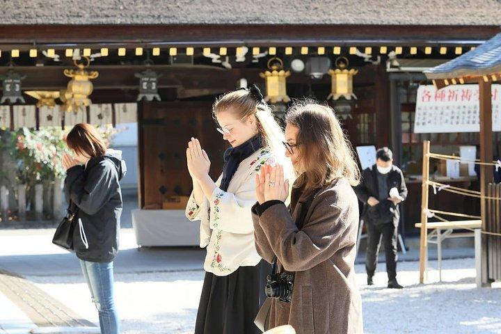 京都：北野天満宮近くで西陣織体験