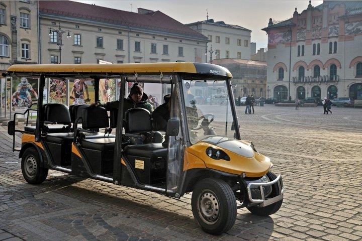 Old Town Golf Warenkorb, Wawel & Wieliczka Salzbergwerk mit Mittagessen