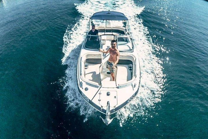 Ibiza: Excursion privée en bateau avec plongée et coucher de soleil