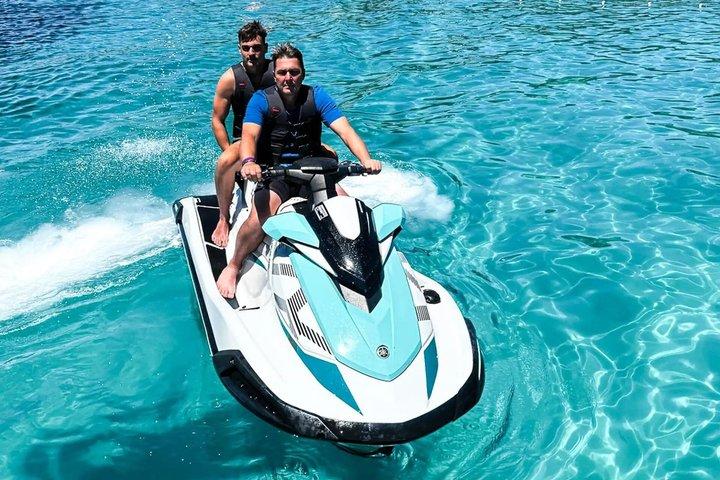 Actividad Guiada en Moto de Agua a Cala Salada Ibiza