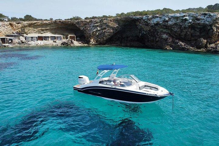 Ibiza: シュノーケリングとサンセット付きプライベートボートツアー