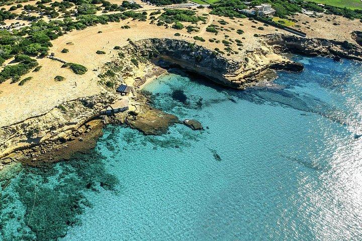 Ibiza: シュノーケリングとサンセット付きプライベートボートツアー