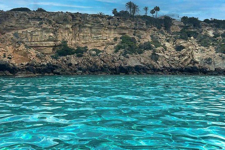 Ibiza: シュノーケリングとサンセット付きプライベートボートツアー
